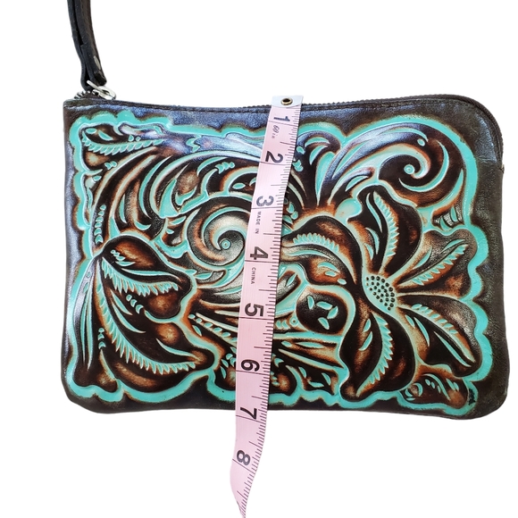 Patricia Nash Tooled Turquoise Cassini Wristlet - Picture 11 of 14